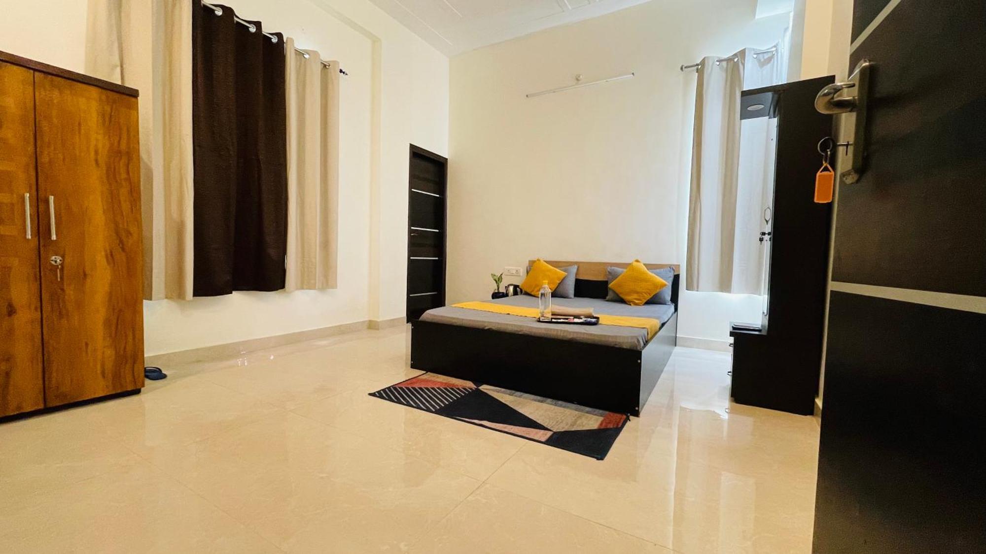 Atulyam Stays Sushant Golf City Lucknow Exterior photo