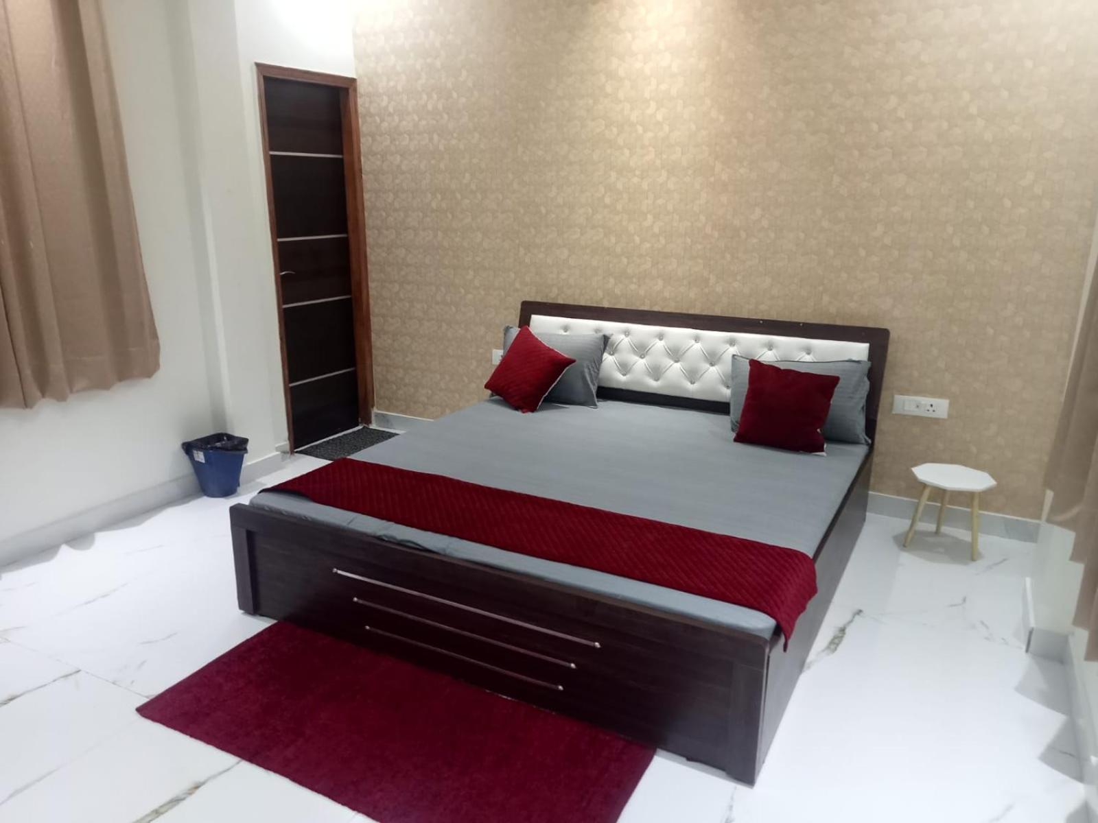 Atulyam Stays Sushant Golf City Lucknow Exterior photo